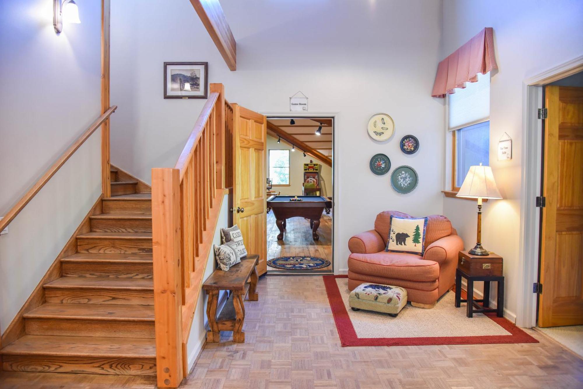River Lyric Lodge - Formerly Double Dog Ред Ривър Екстериор снимка
